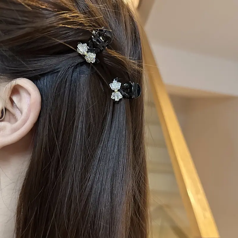 Advanced Rhinestone Bow Small Grab Clip Women's Front Bangs