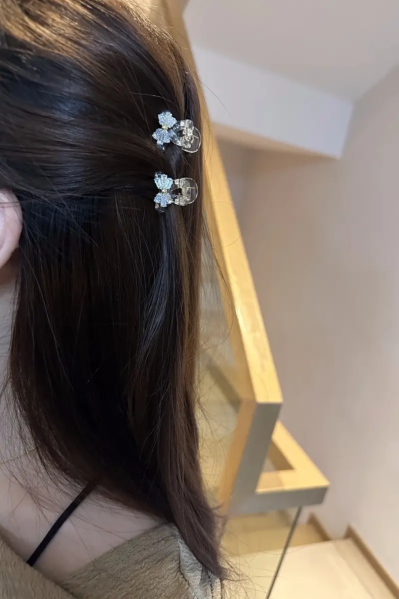 Advanced Rhinestone Bow Small Grab Clip Women's Front Bangs — feature 8