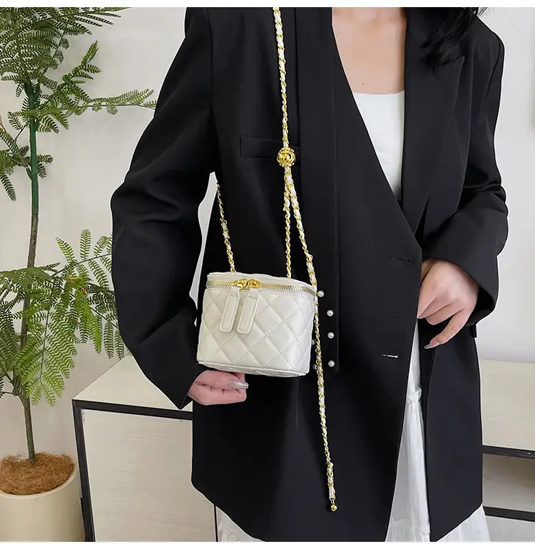 Pink Quilted Chain Crossbody Bag for Women — feature 31