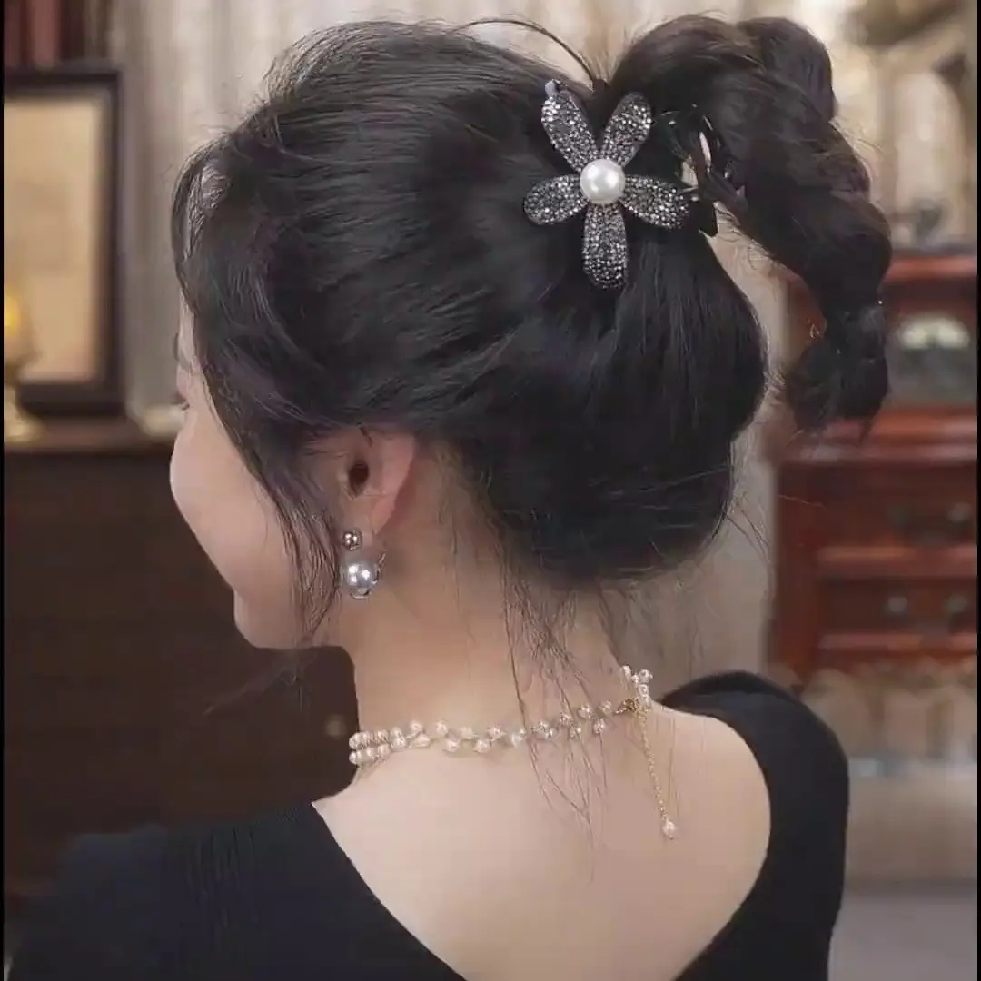 Light Luxury Sunflower Hairpin for Women - Image 10