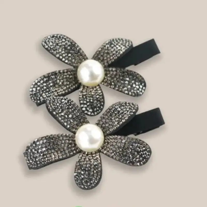 Light Luxury Sunflower Hairpin for Women - Image 4