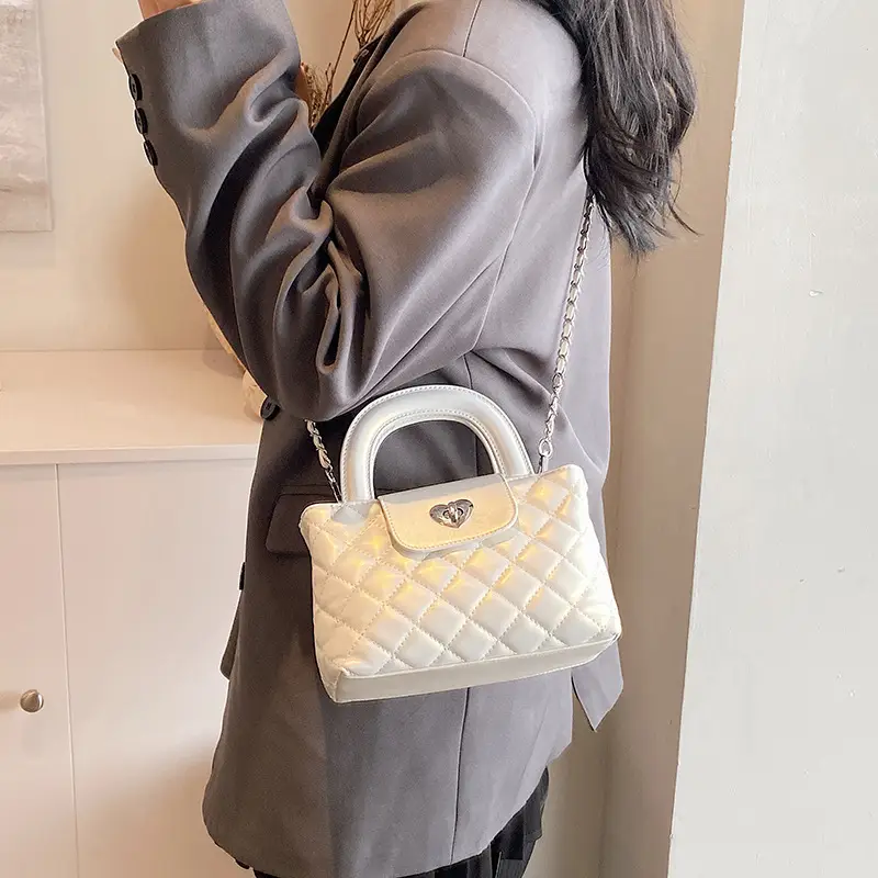 Quilted Chain Shoulder Bag for Women 2026 - Image 6