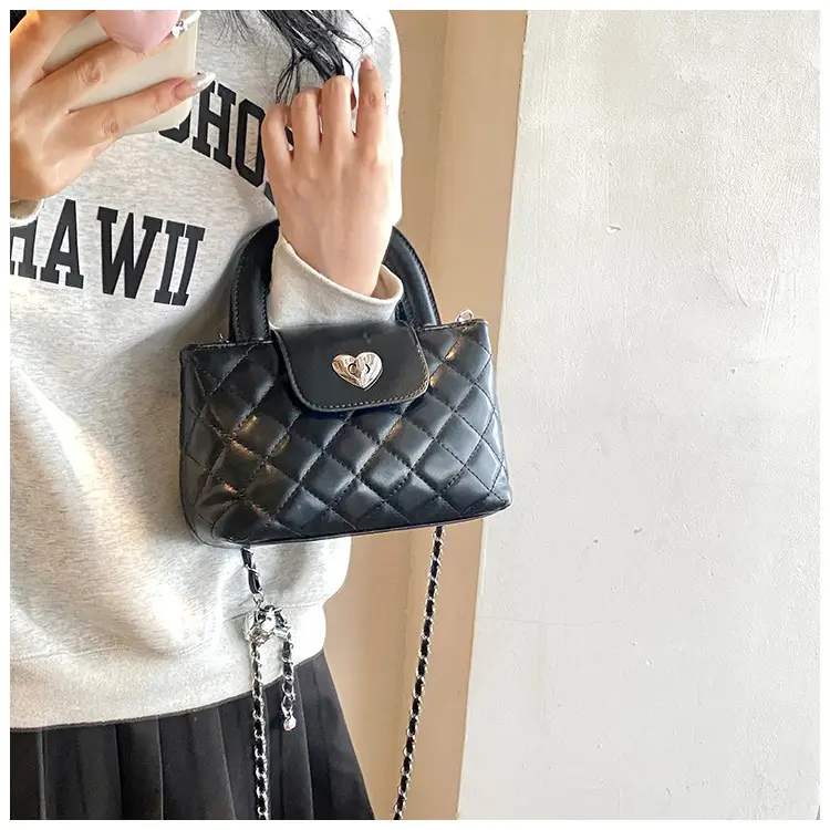 Quilted Chain Shoulder Bag for Women 2026 — feature 20