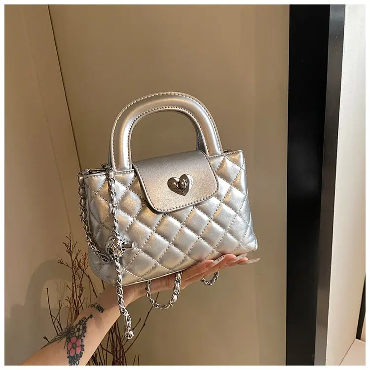 Quilted Chain Shoulder Bag for Women 2026 — feature 25