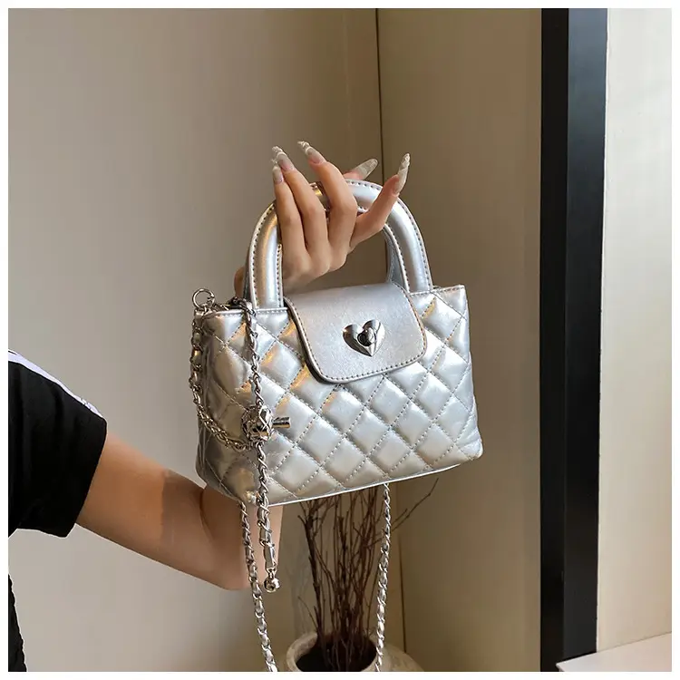 Quilted Chain Shoulder Bag for Women 2026 — feature 26