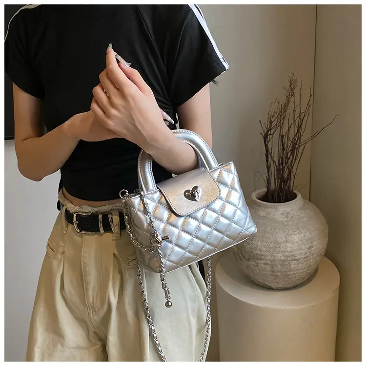 Quilted Chain Shoulder Bag for Women 2026 — feature 29