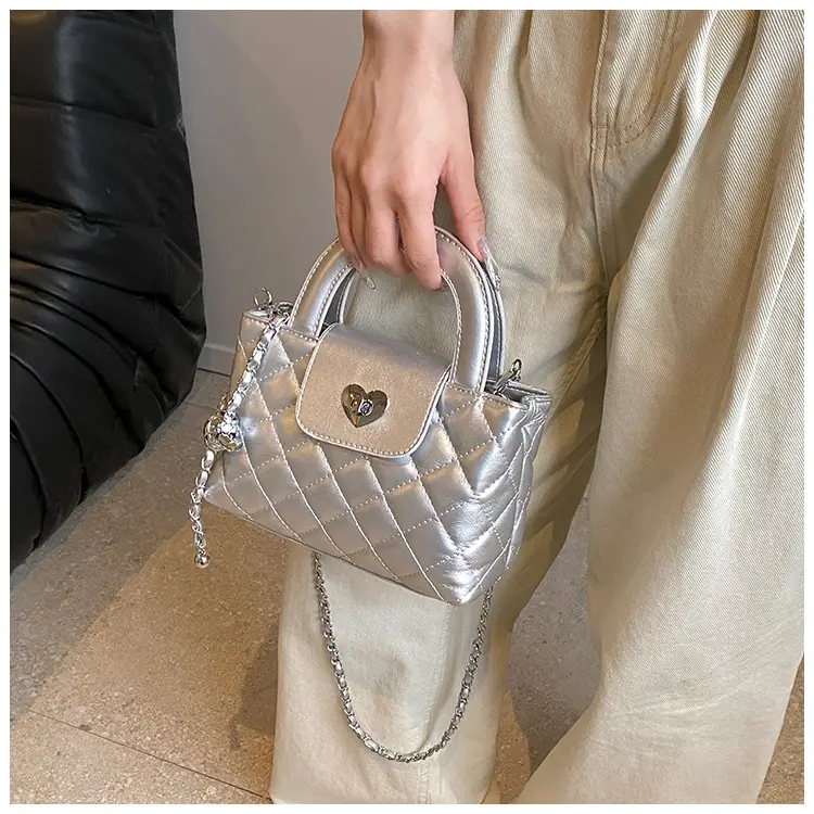 Quilted Chain Shoulder Bag for Women 2026 — feature 30