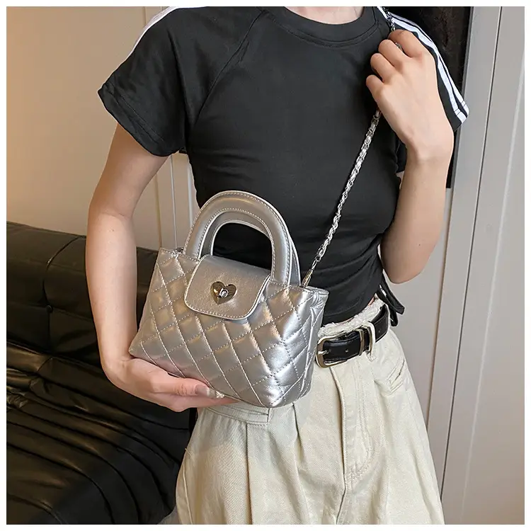 Quilted Chain Shoulder Bag for Women 2026 — feature 33