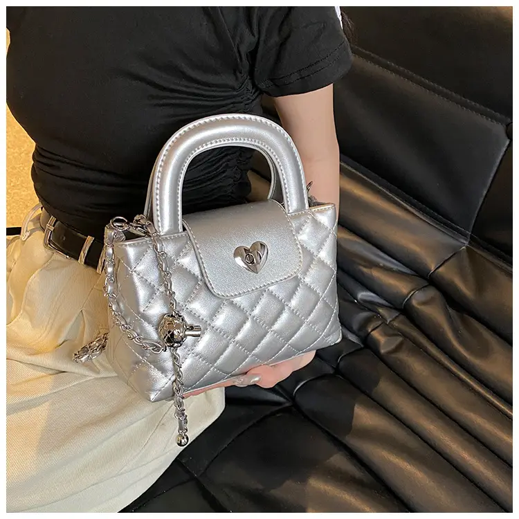 Quilted Chain Shoulder Bag for Women 2026 — feature 38
