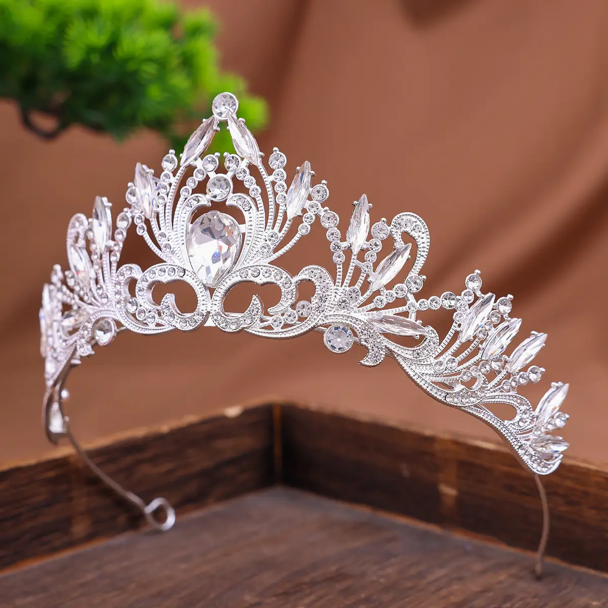 Luxury Rhinestone Hair Crown for Weddings & Events - Image 4