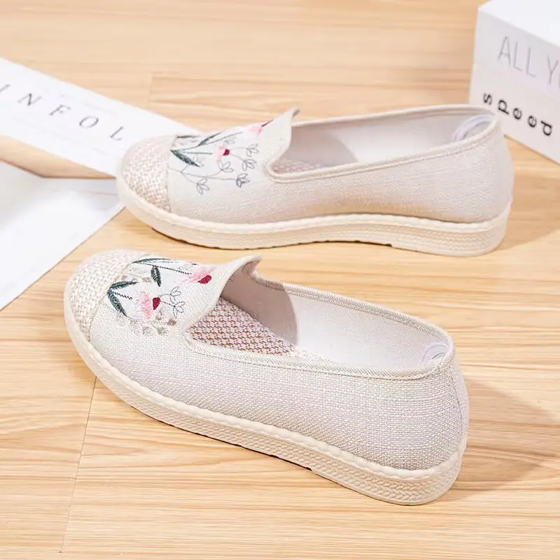 Spring and Summer New Old Beijing Cloth Shoes Women's Shoes Canvas Shoes Non-slip Soft Sole Slip-on Shoes Comfortable All-match Fisherman Shoes - Image 5