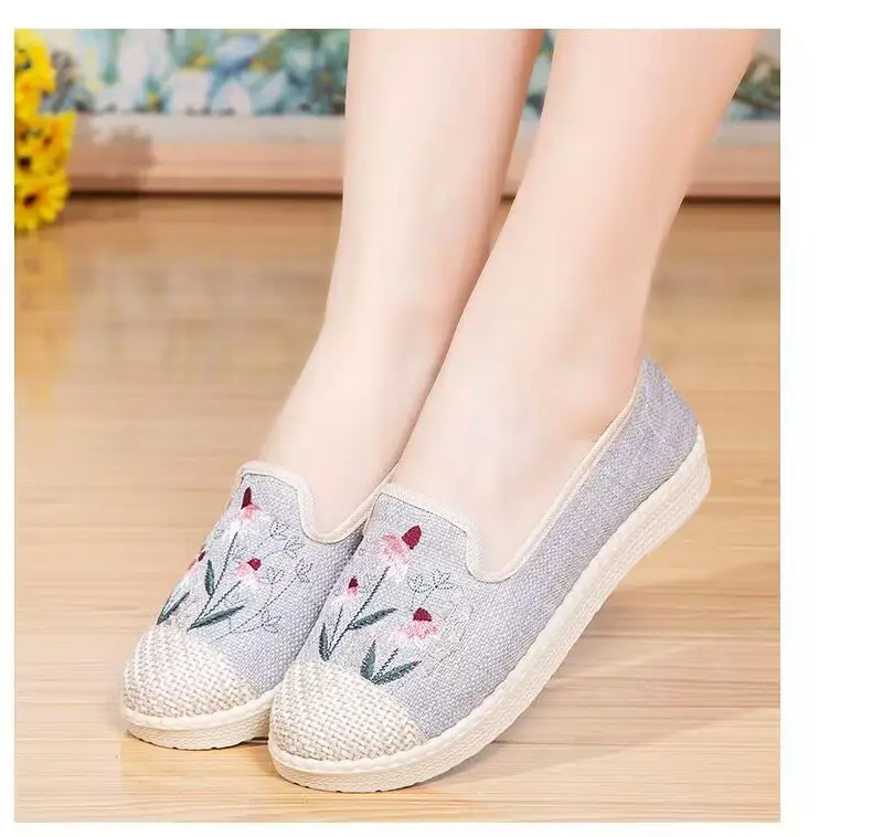 Spring and Summer New Old Beijing Cloth Shoes Women's Shoes Canvas Shoes Non-slip Soft Sole Slip-on Shoes Comfortable All-match Fisherman Shoes — feature 12