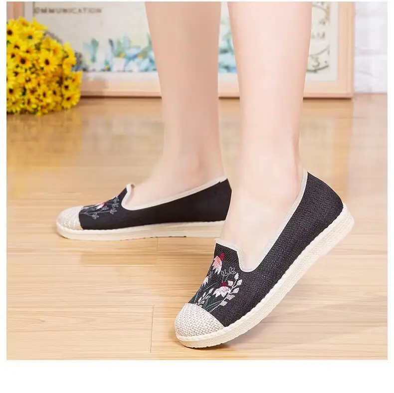 Spring and Summer New Old Beijing Cloth Shoes Women's Shoes Canvas Shoes Non-slip Soft Sole Slip-on Shoes Comfortable All-match Fisherman Shoes — feature 13