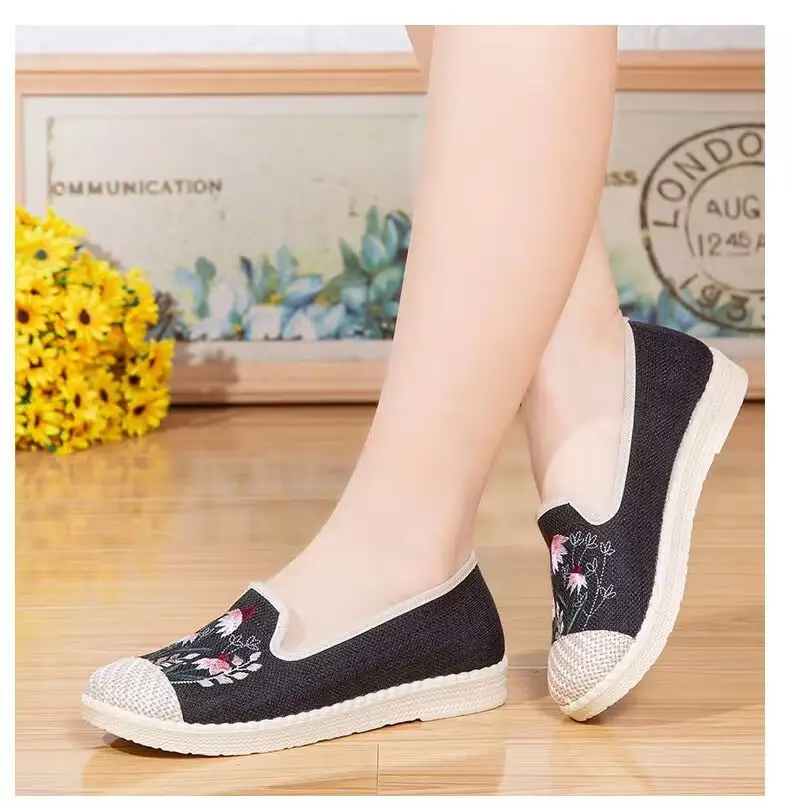 Spring and Summer New Old Beijing Cloth Shoes Women's Shoes Canvas Shoes Non-slip Soft Sole Slip-on Shoes Comfortable All-match Fisherman Shoes — feature 15