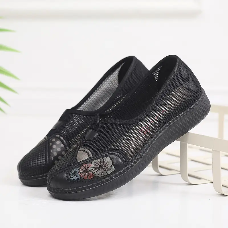 Old Beijing Cloth Shoes Women's New Moms Shoes Elderly Cloth Shoes Women's Non-slip Old Women's Shoes Comfortable Flat Milk Shoes - Image 2