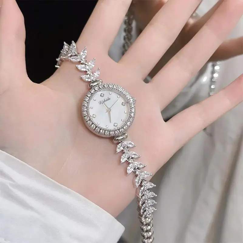 French Niche Women's Diamond Mermaid Watch - Image 7