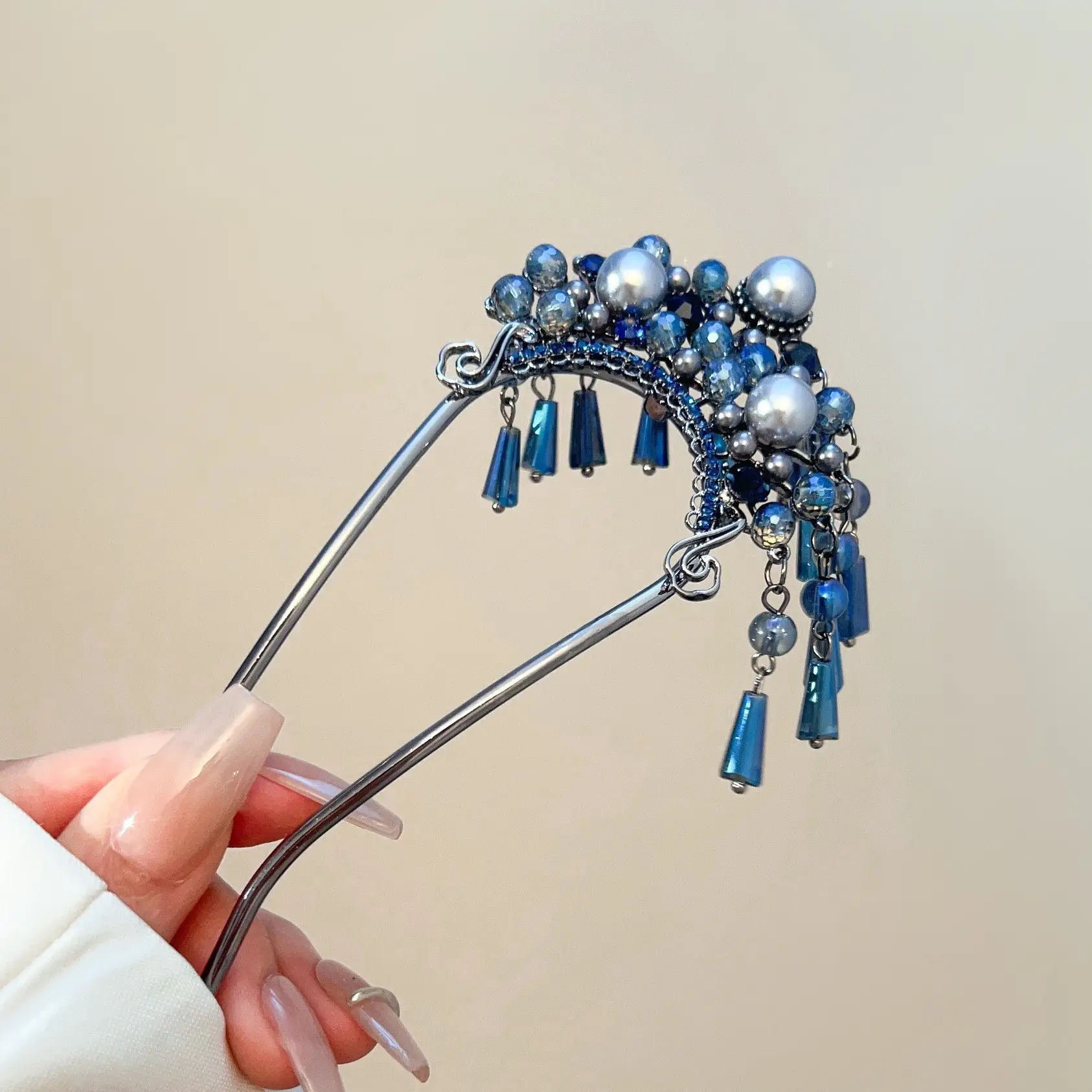 2024 New Rhinestone Pearl Butterfly Hairpin Women - Image 9
