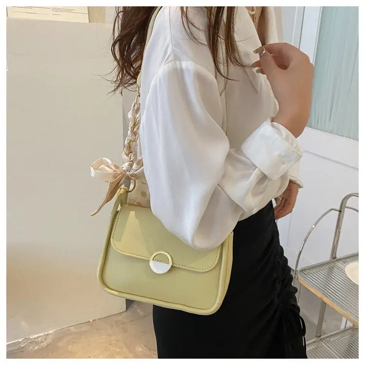 Black Chain Shoulder Bag for Women Summer 2024 — feature 17