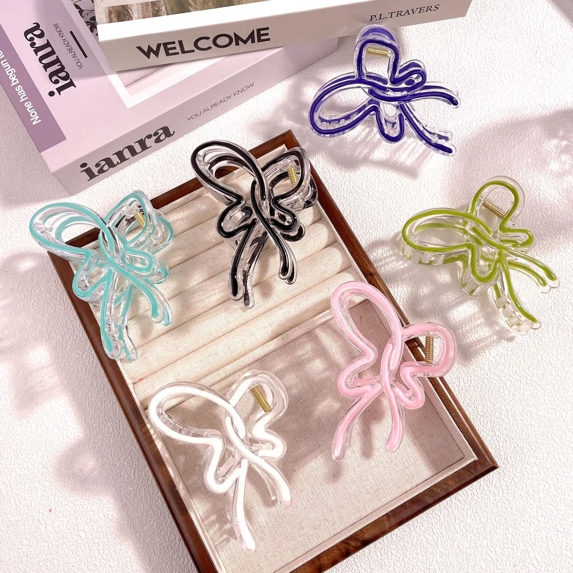 New Sweet Cool Wind Gradient Hollow Butterfly Hairpin - Image 19