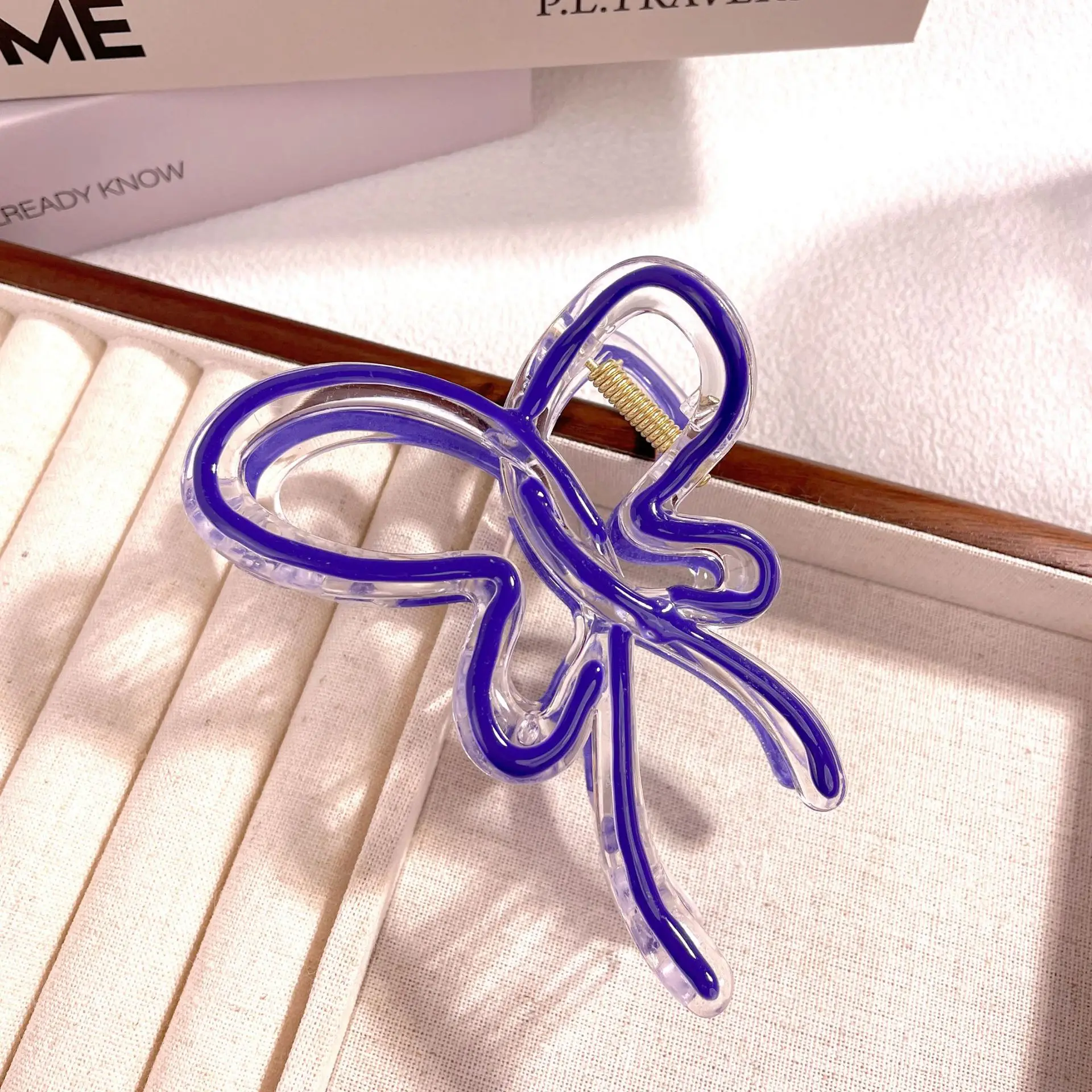 New Sweet Cool Wind Gradient Hollow Butterfly Hairpin - Image 12