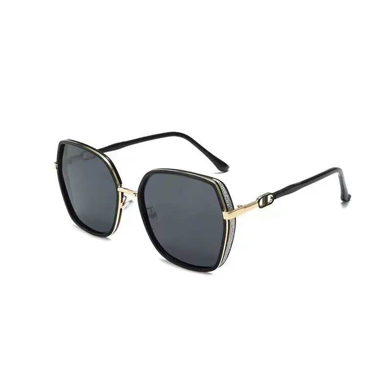 Women UV Protective Gradient Sunglasses 2026