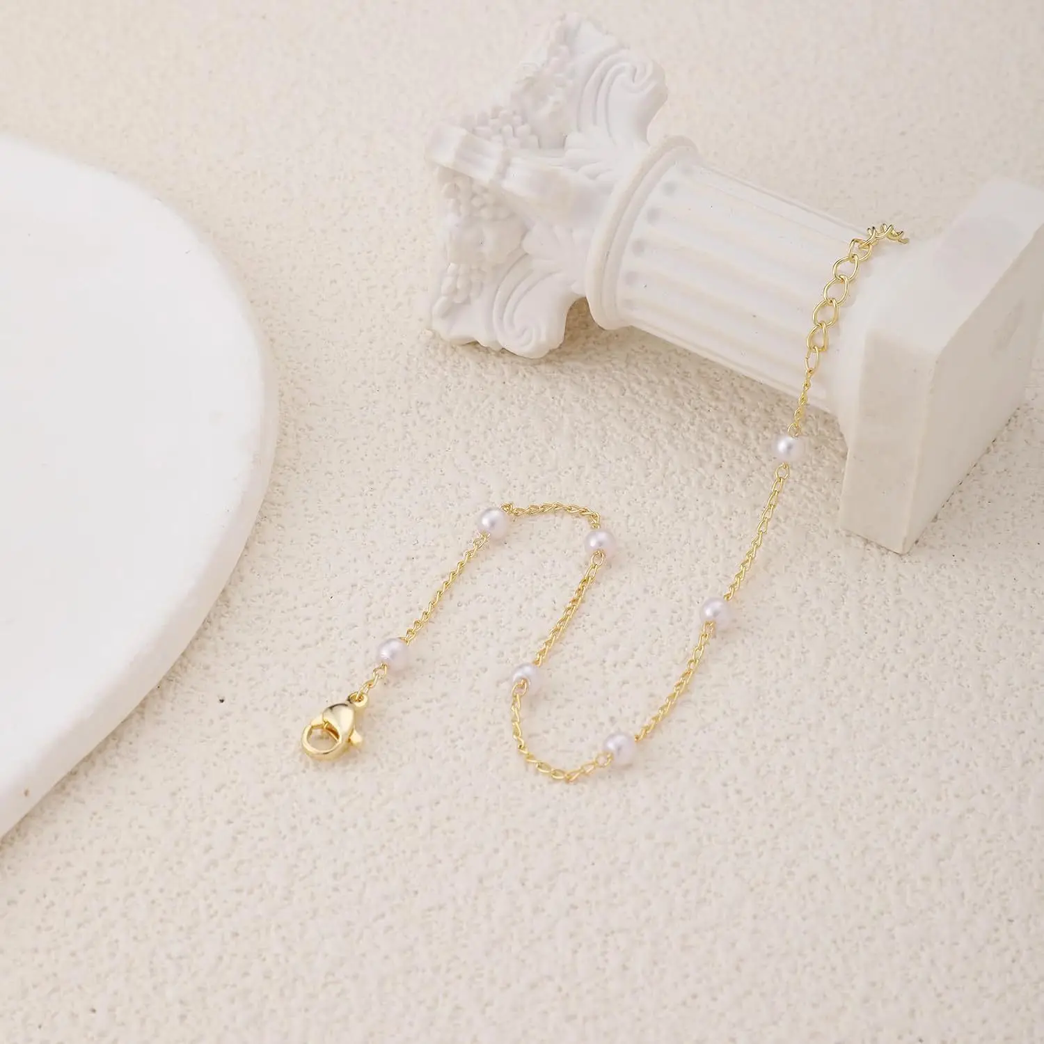 Women's Love Pearl Bracelet with Heart Design — feature 3