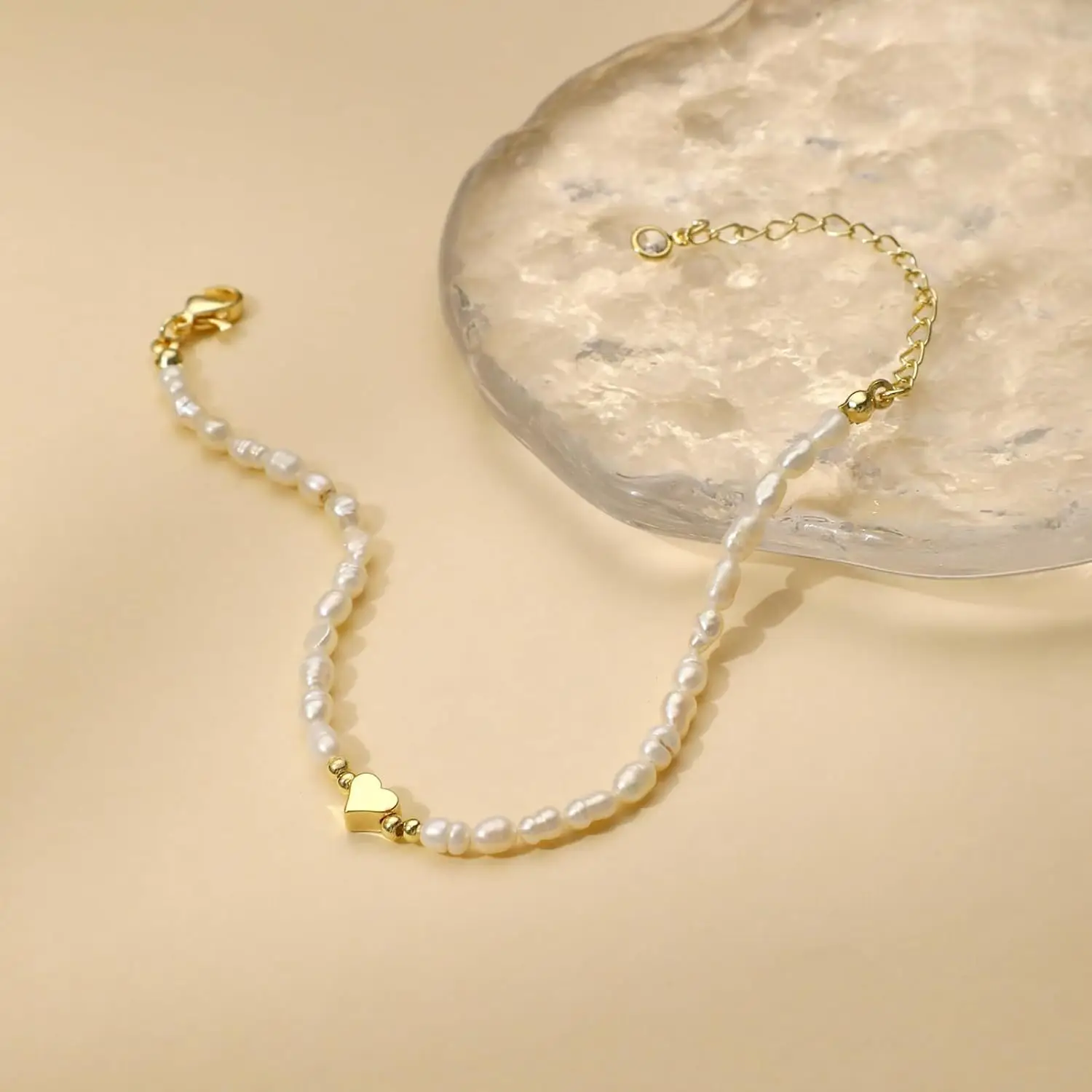 Women's Love Pearl Bracelet with Heart Design — feature 9
