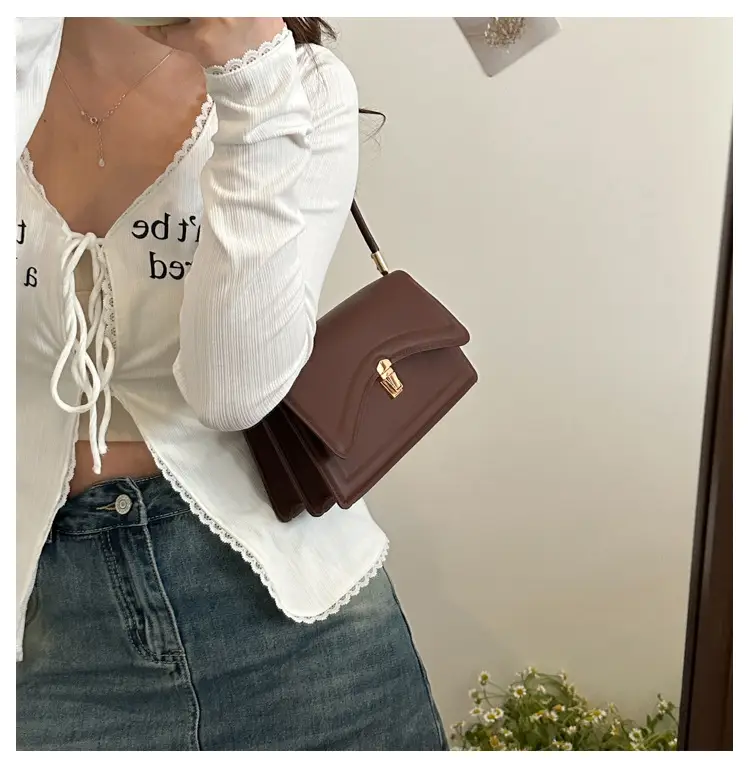 White Crossbody Shoulder Bag for Women 2026 — feature 21