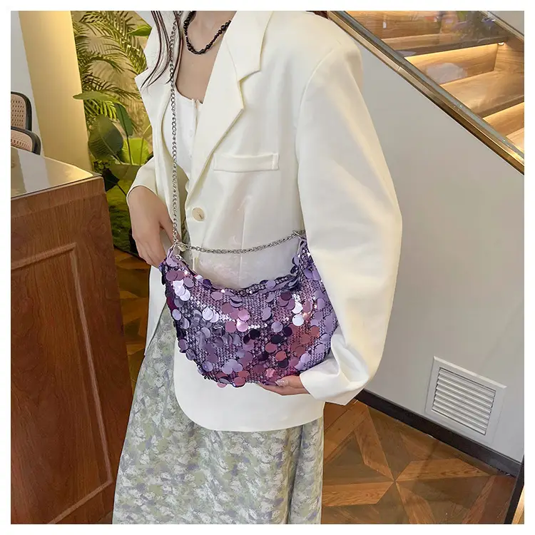 Sequined Crescent Bag Chain Shoulder Crossbody Large — feature 40