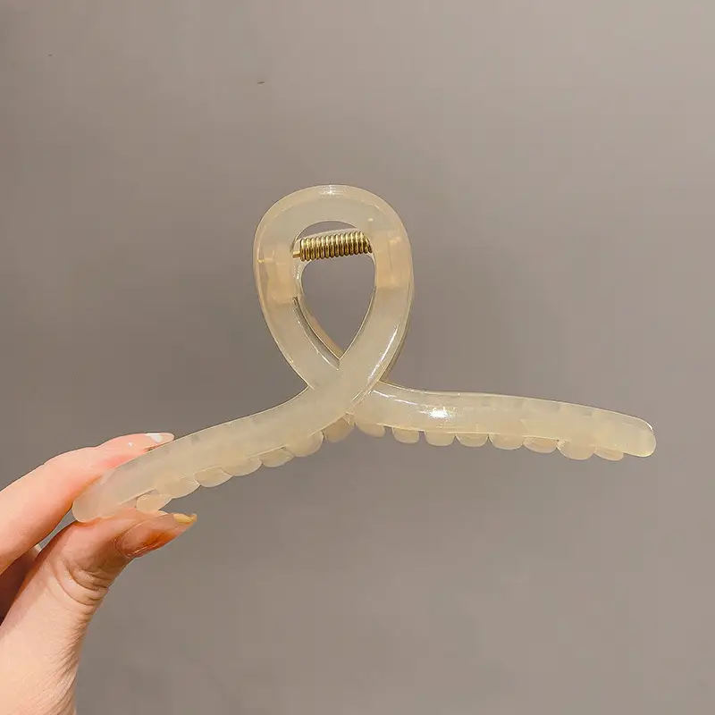 Summer Hairpin Clip for Women with Hair Back - Image 4