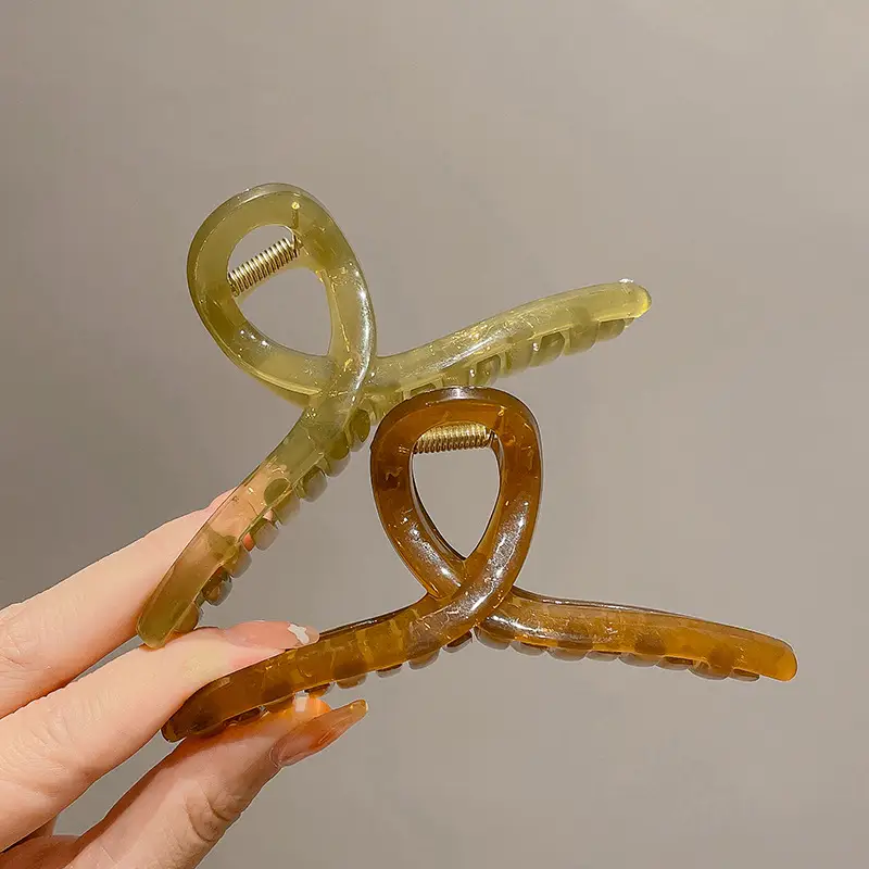 Summer Hairpin Clip for Women with Hair Back - Image 9