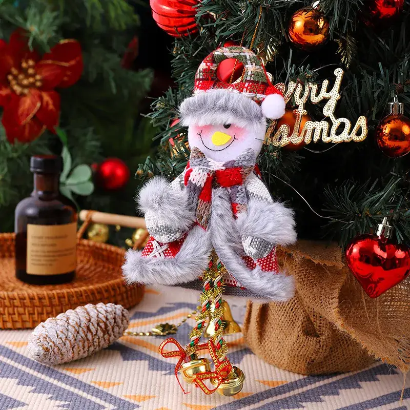 Santa Claus Decorative Pendants with Bell Accents — feature 9