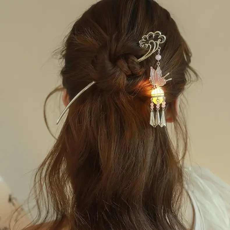 New Chinese Butterfly Tassel Hairpin for Women — feature 3