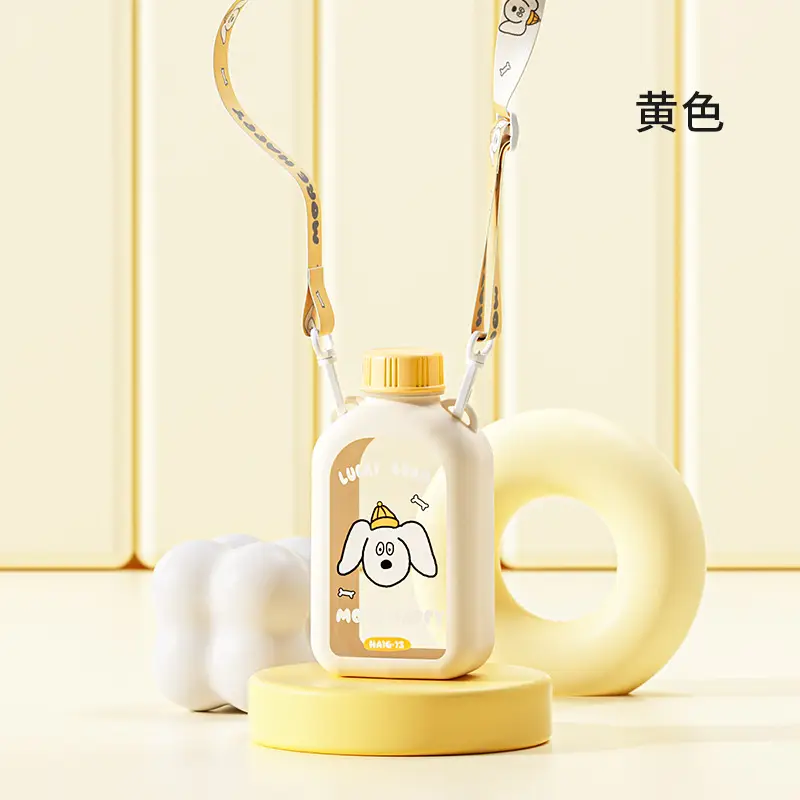 Blue Portable Baby Water Bottle 580ml Large Capacity - Image 3