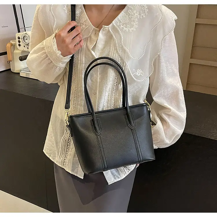 Women's Korean Style Shoulder Bag 2024 Summer Beige — feature 19