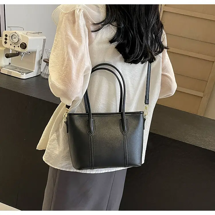 Women's Korean Style Shoulder Bag 2024 Summer Beige — feature 20