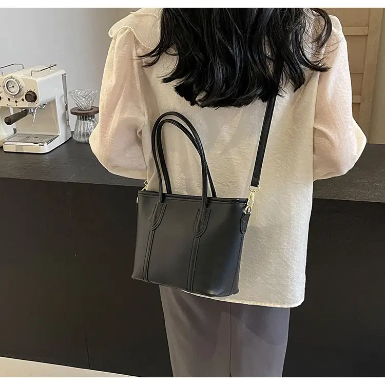 Women's Korean Style Shoulder Bag 2024 Summer Beige — feature 21