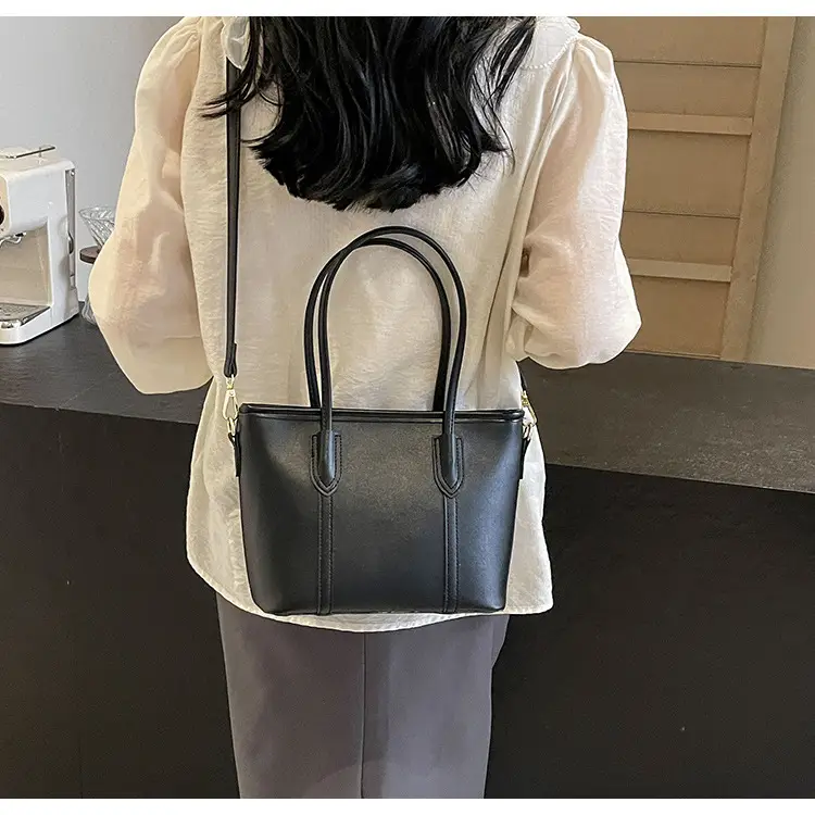 Women's Korean Style Shoulder Bag 2024 Summer Beige — feature 22