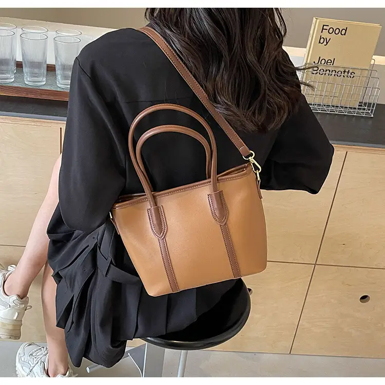 Women's Korean Style Shoulder Bag 2024 Summer Beige — feature 34