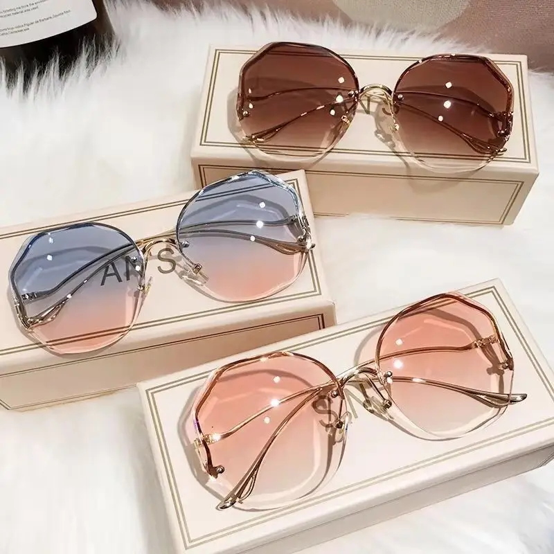 Women's Frameless Metal Sunglasses Multi-deformation Curved Mirror Legs - Image 11
