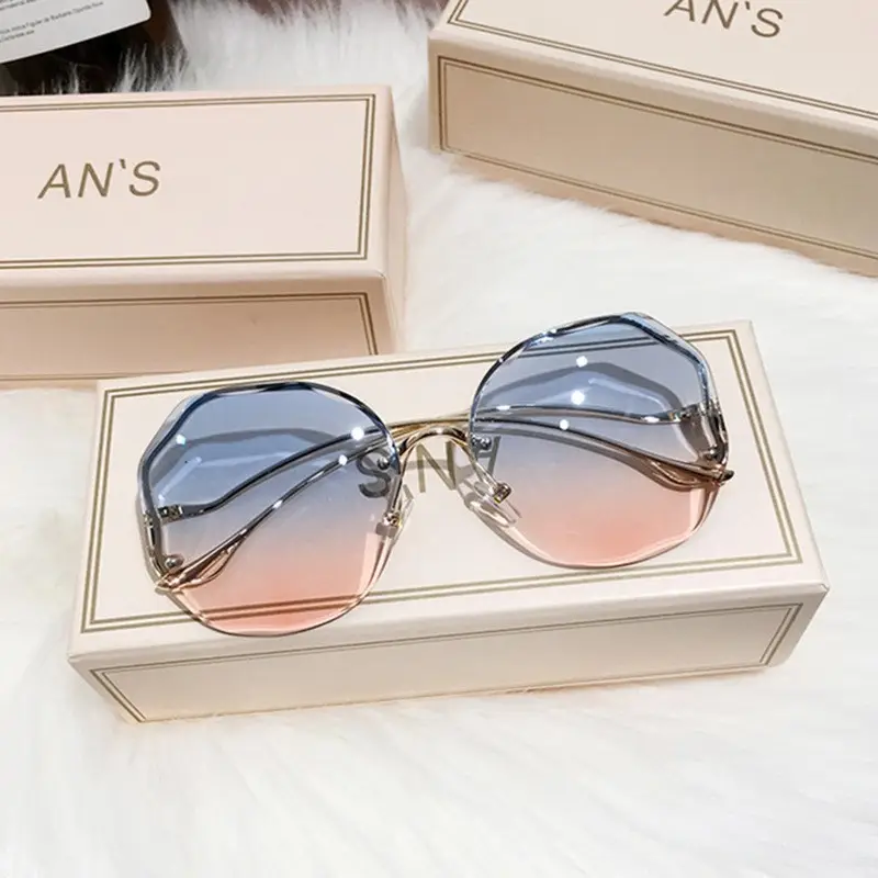 Women's Frameless Metal Sunglasses Multi-deformation Curved Mirror Legs - Image 7