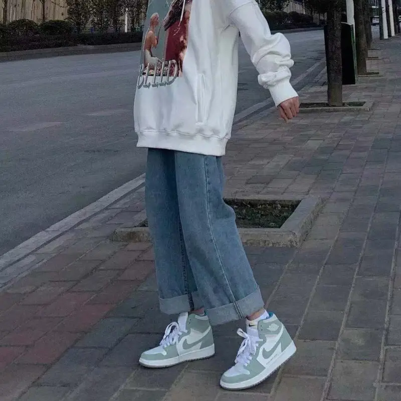 Men's Green Hoodie Black Jeans Korean Style Loose Fit - Image 7
