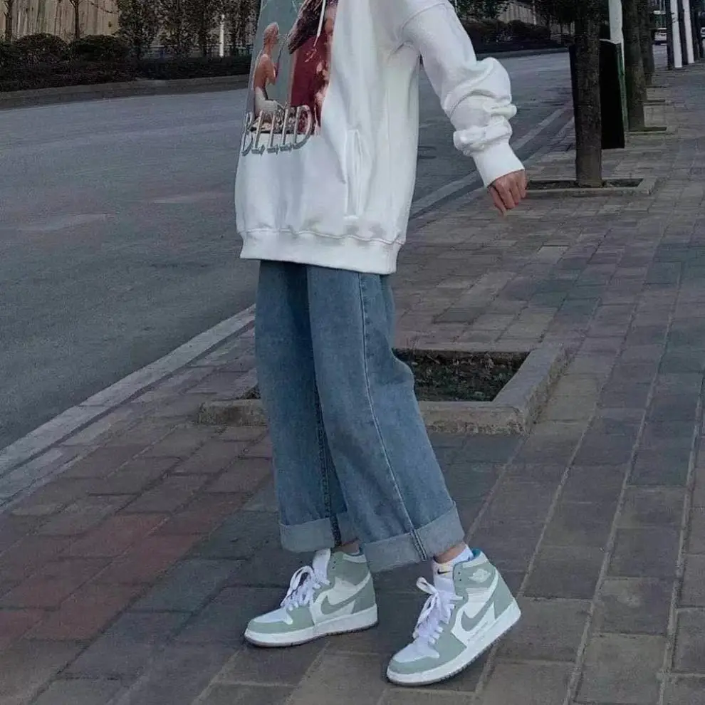 Men's Green Hoodie Black Jeans Korean Style Loose Fit — feature 6