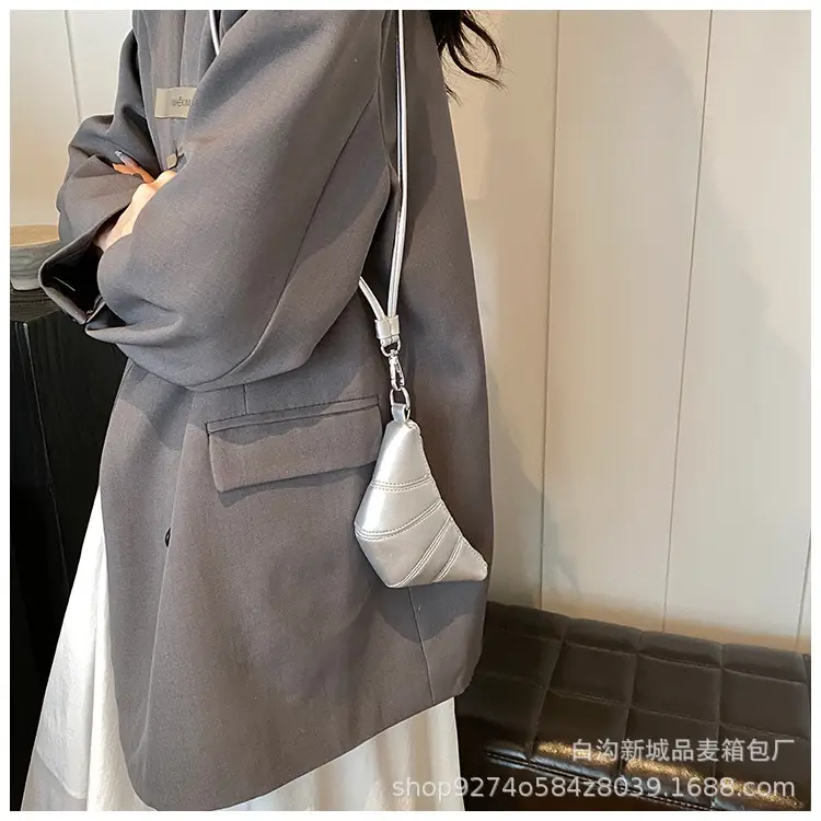 Silver French Niche Shoulder Bag for Women 2026 — feature 19