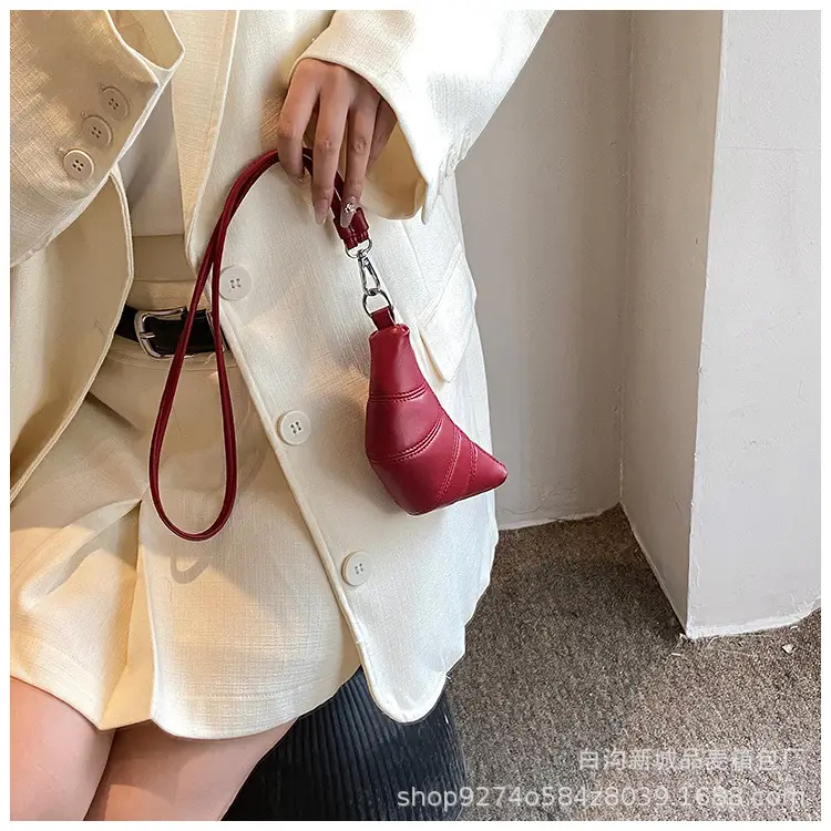 Silver French Niche Shoulder Bag for Women 2026 — feature 26