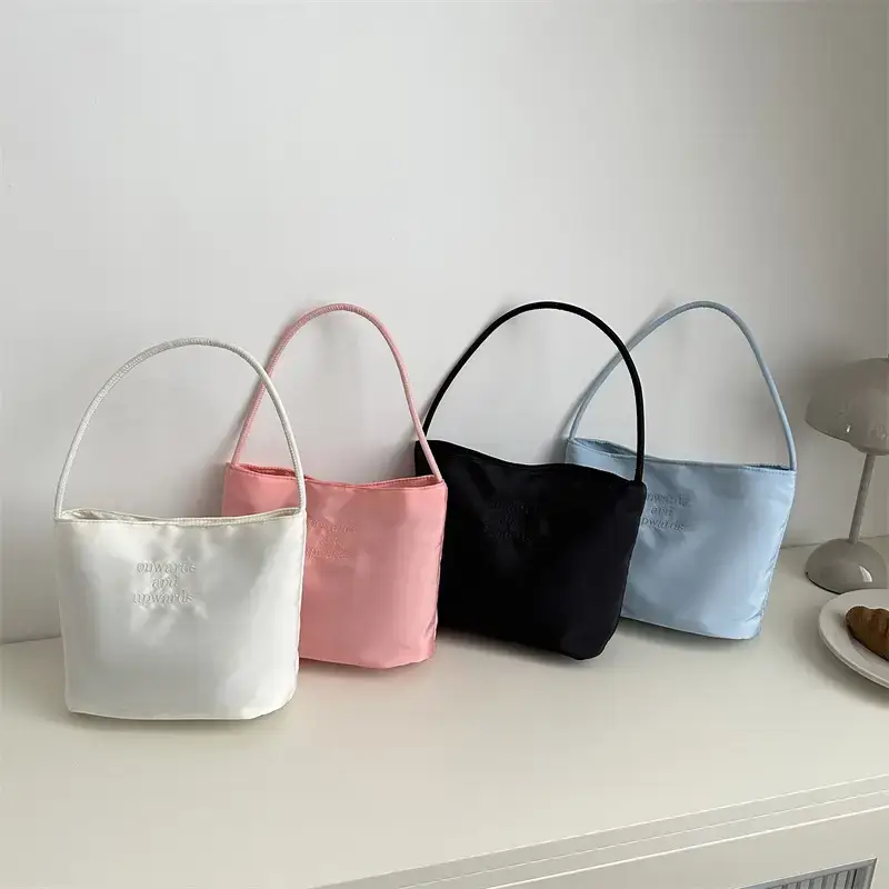 Black Nylon Shoulder Bag for Women 2024 New Arrival