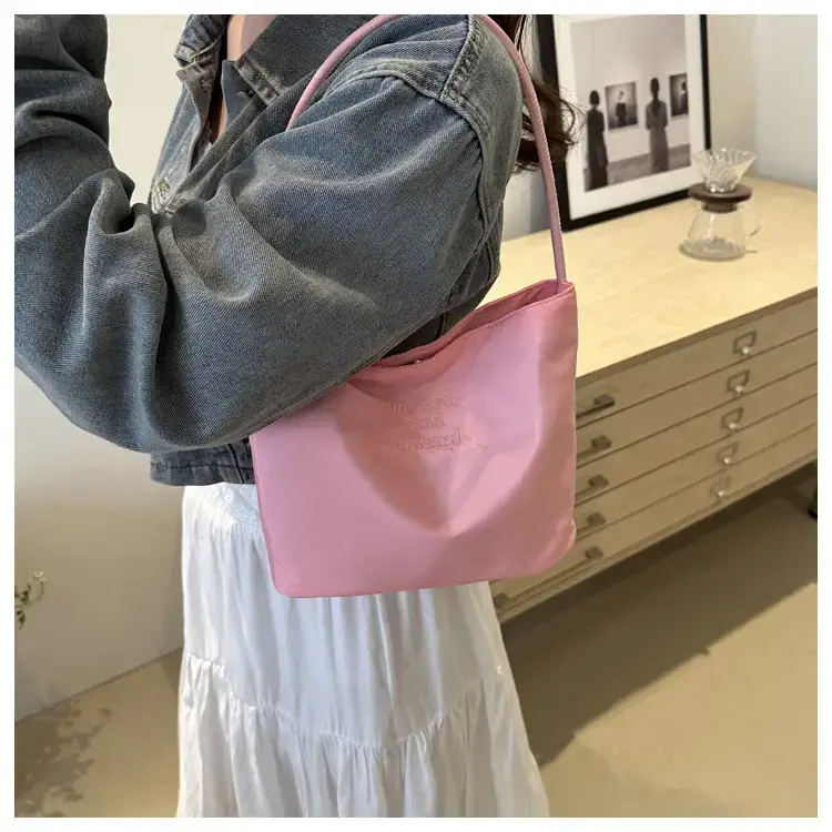 Black Nylon Shoulder Bag for Women 2024 New Arrival — feature 17