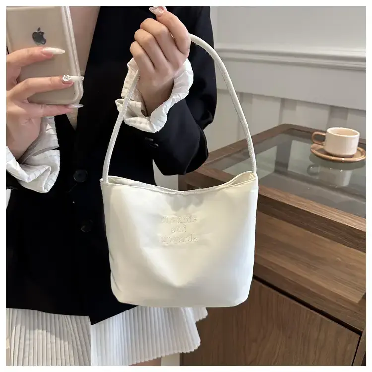 Black Nylon Shoulder Bag for Women 2024 New Arrival — feature 9