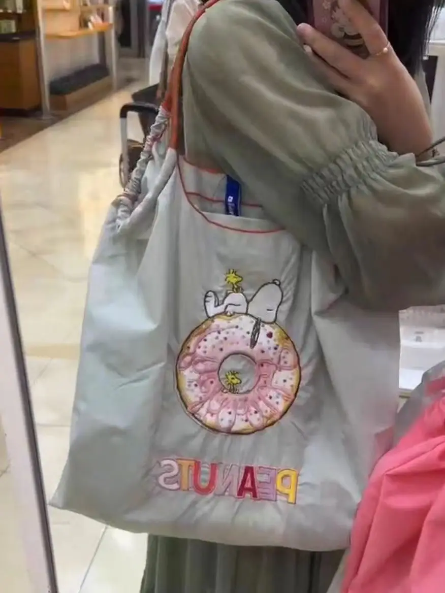 Pink Snoopy Donut Embroidered Shopping Bag - Image 4