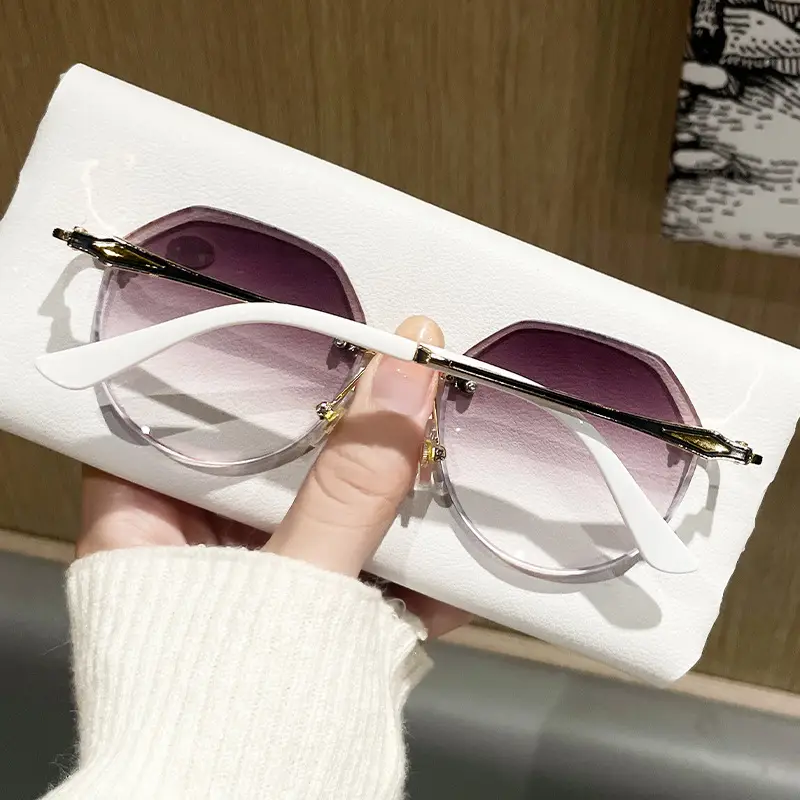 2024 Metal Oval Reading Glasses with 3D Lace Frame - Image 10